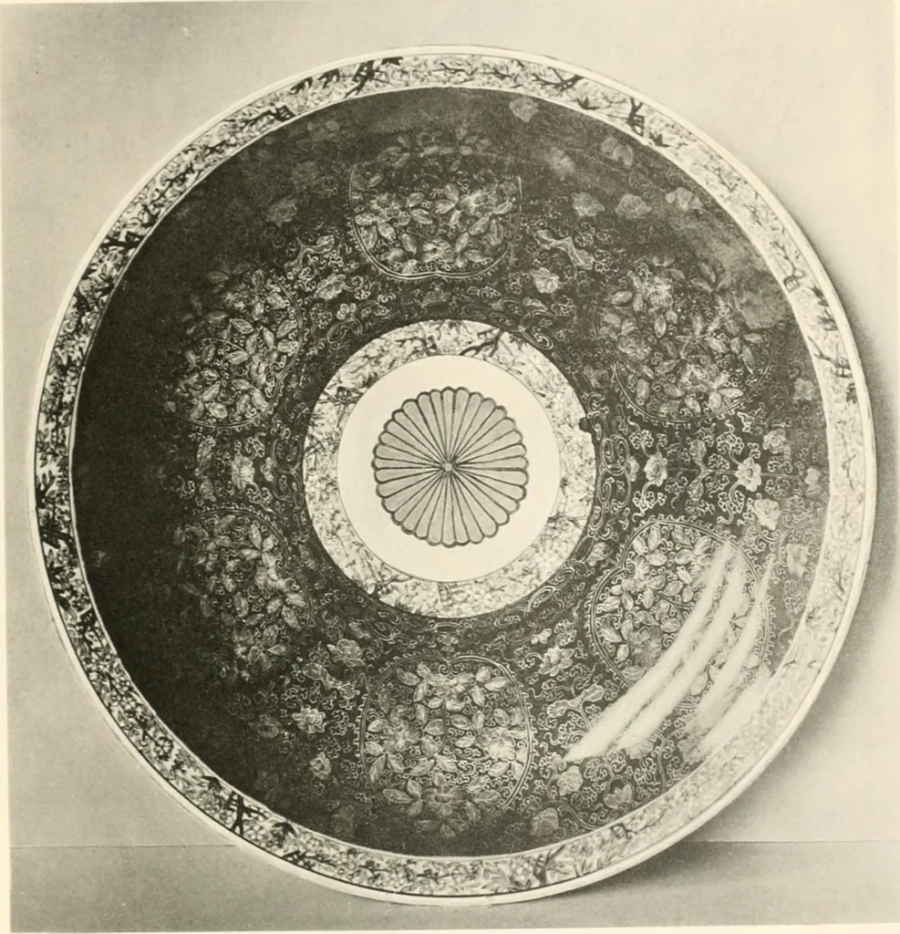 An illustration from Chinesisches Porzellan : seine Geschichte, Kunst und Technik, 1913, leaf 182