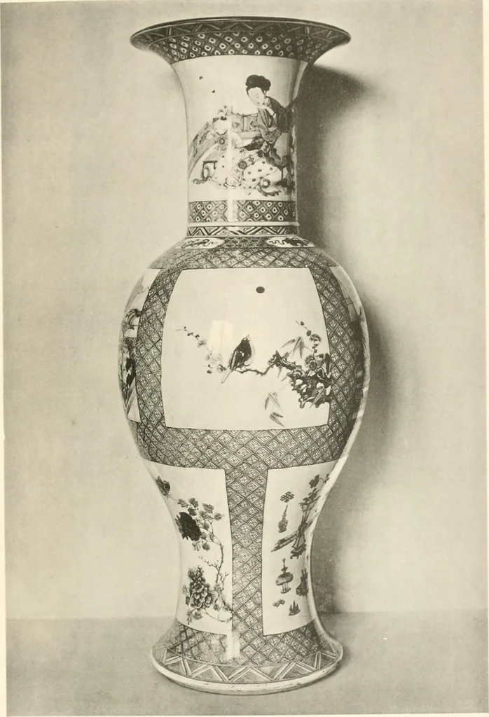 An illustration from Chinesisches Porzellan : seine Geschichte, Kunst und Technik, 1913, leaf 236