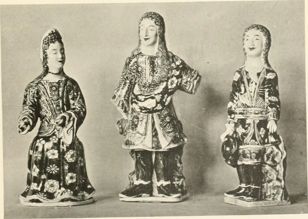 An illustration from Chinesisches Porzellan : seine Geschichte, Kunst und Technik, 1913, leaf 248
