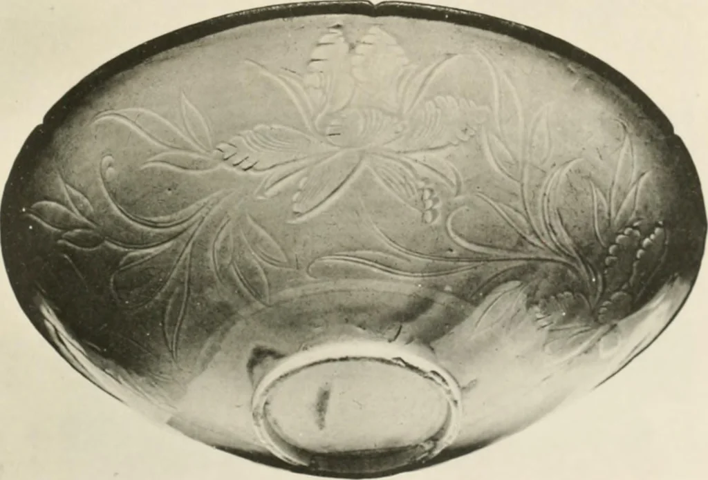 An illustration from Chinesisches Porzellan : seine Geschichte, Kunst und Technik, 1913, leaf 48
