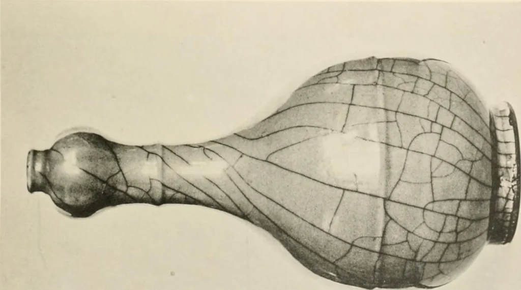 An illustration from Chinesisches Porzellan : seine Geschichte, Kunst und Technik, 1913, leaf 66