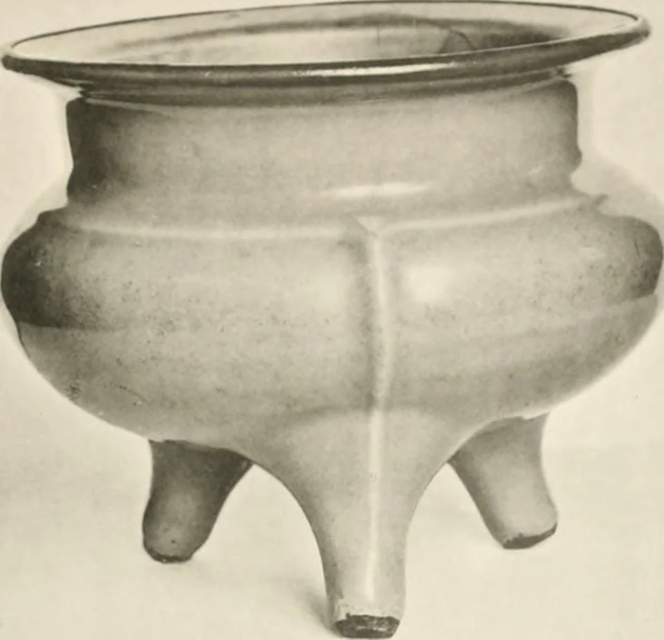 An illustration from Chinesisches Porzellan : seine Geschichte, Kunst und Technik, 1913, leaf 70