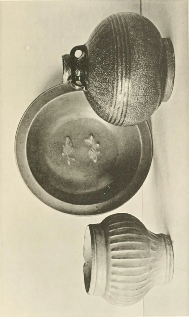 An illustration from Chinesisches Porzellan : seine Geschichte, Kunst und Technik, 1913, leaf 76