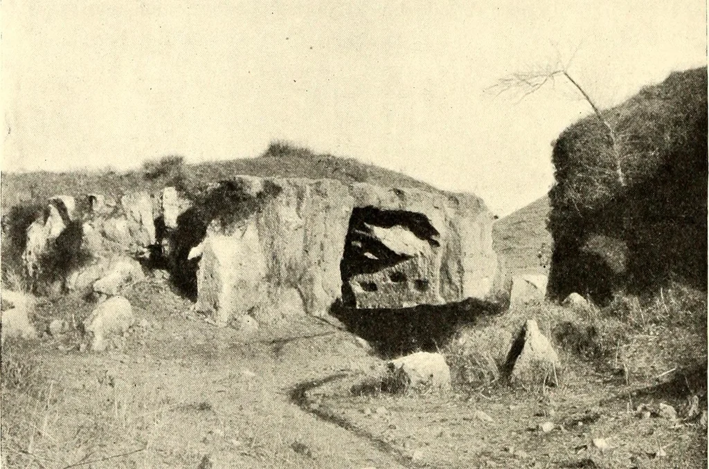 An illustration from The church of S. Maria antiqua, 1902, leaf 161