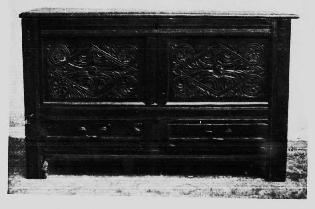 An illustration from Chats on cottage and farmhouse furniture [microform], 1911, leaf 57