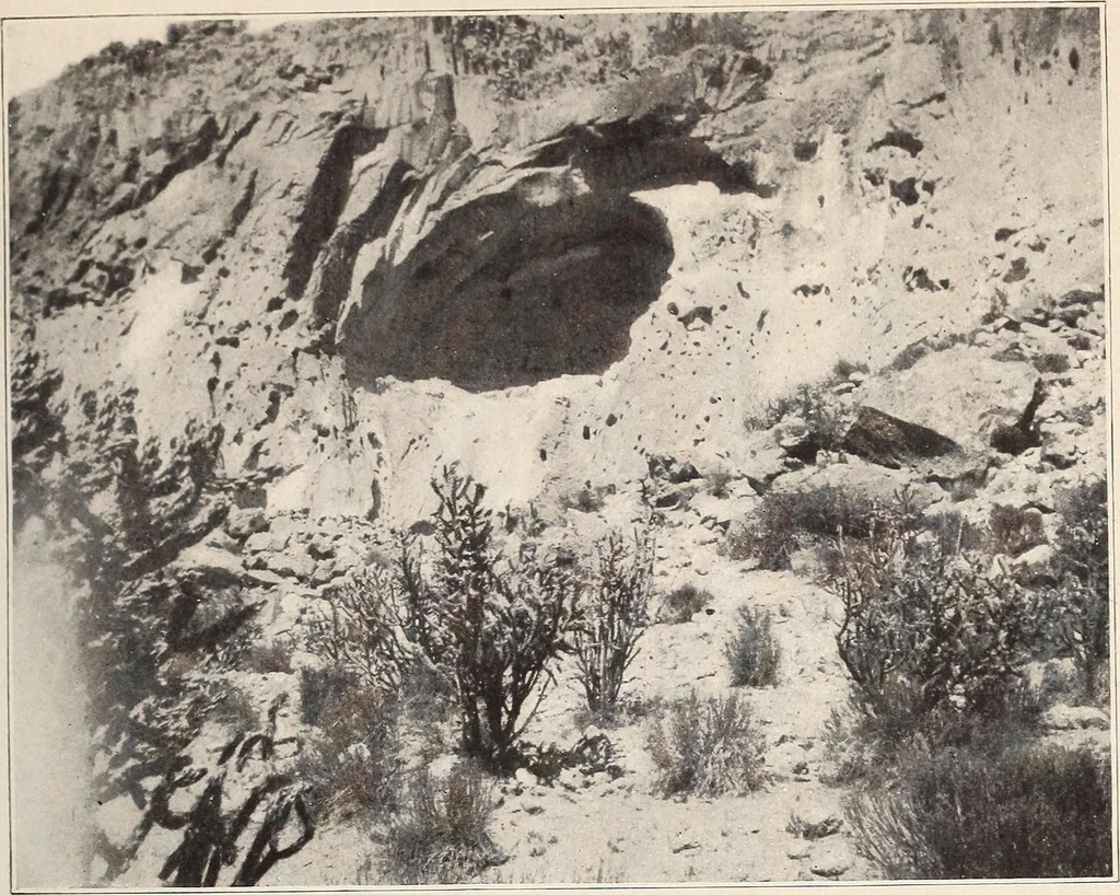 An illustration from Circular relating to historic and prehistoric ruins of the Southwest and their preservation, 1904, leaf 24