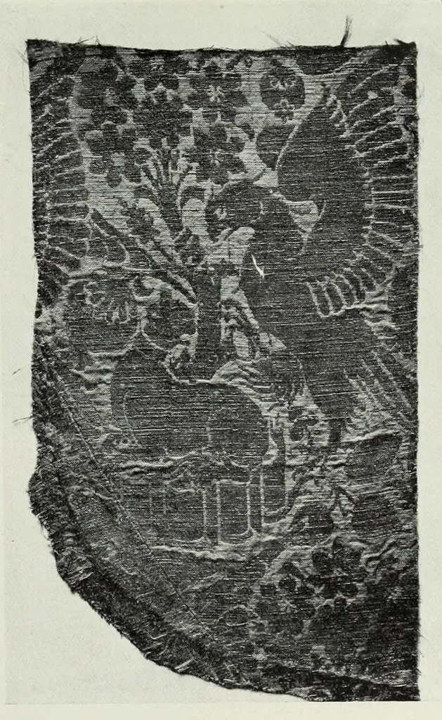 An illustration from Collection d'anciennes étoffes : réunies et décrites, 1901, leaf 43
