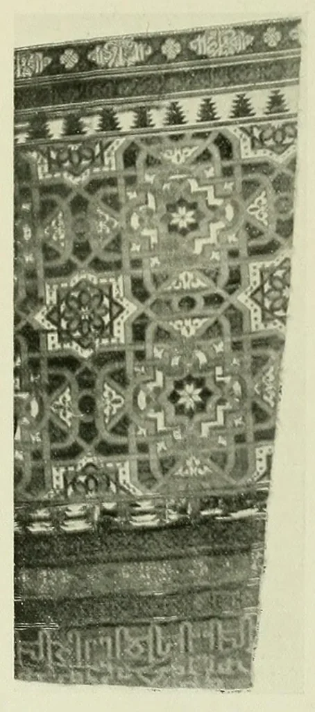 An illustration from Collection d'anciennes étoffes, réunies et décrites, 1901, leaf 58