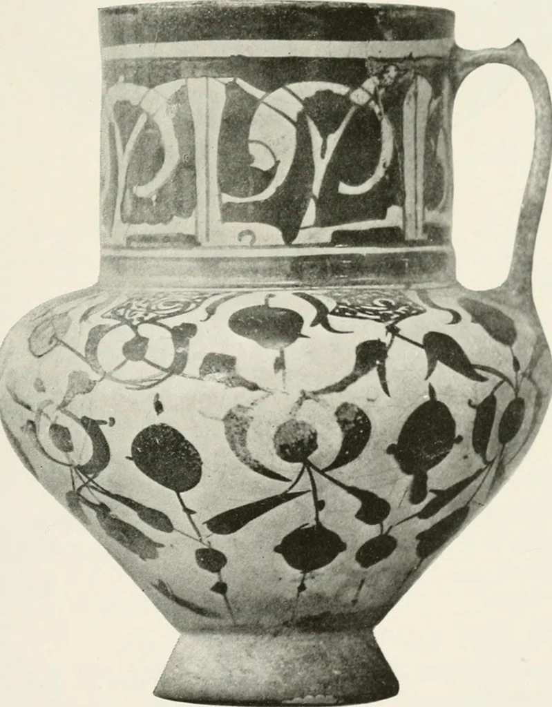 An illustration from A collection of ancient Chinese and Persian porcelain and pottery, Persian miniature paintings, books and manuscripts, consigned on account of the European war; also snuff bottles, jades and antique cloisonné enamels from another collector. To be sold ... May 4th, 5th, 6th, 7th and 8th, 1915 .., 1915, leaf 30