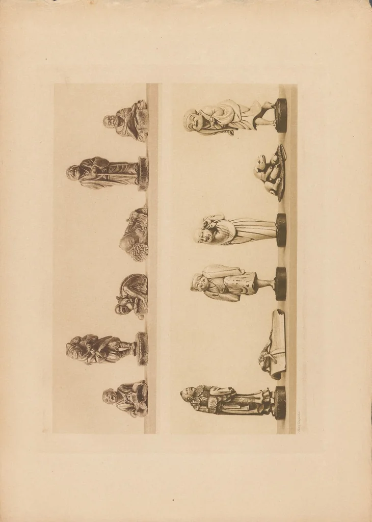 An illustration from Collection S. Bing. : Objets d'art et peintures du Japon et de la Chine dont la vente aura lieu du lundi 7 au samedi 12 mai 1906 inclus dans les galeries de MM. Durand-Ruel, 1906, leaf 37