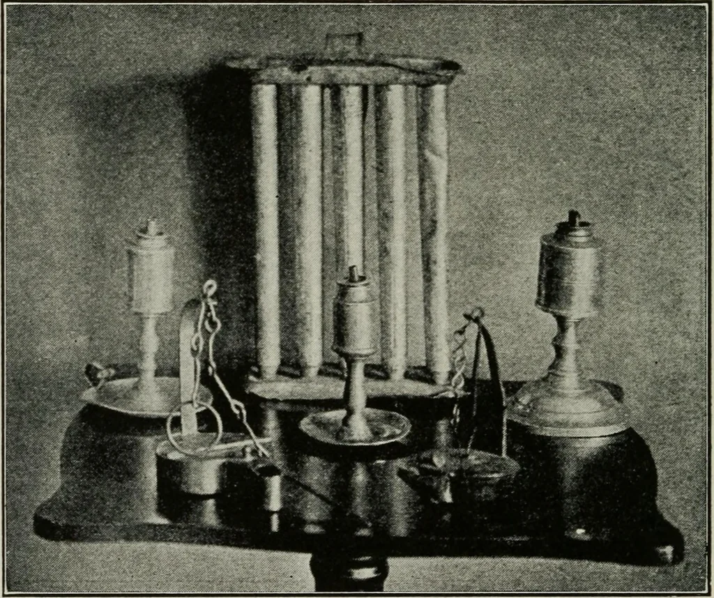 An illustration from Collector's luck; or, A repository of pleasant and profitable discourses descriptive of the household furniture and ornaments of olden time.., 1919, leaf 101