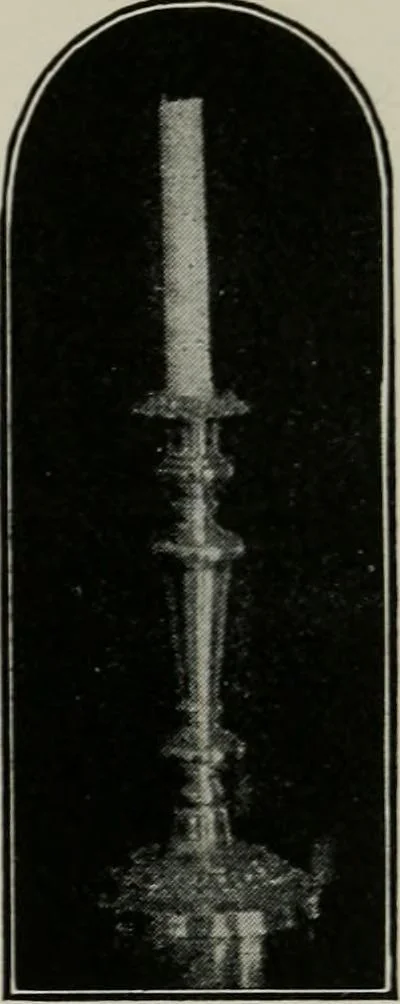 An illustration from Collector's luck; or, A repository of pleasant and profitable discourses descriptive of the household furniture and ornaments of olden time.., 1919, leaf 110