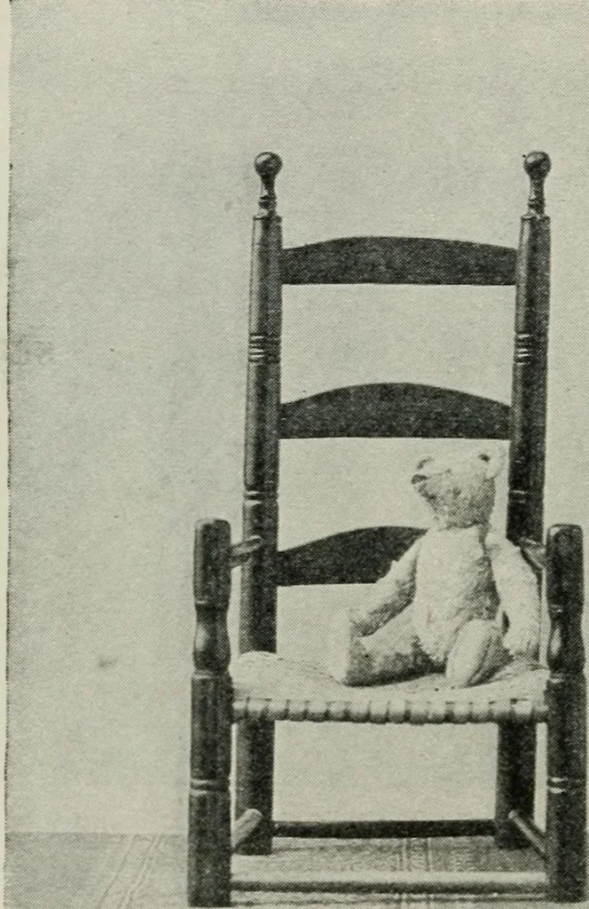 An illustration from Collector's luck; or, A repository of pleasant and profitable discourses descriptive of the household furniture and ornaments of olden time.., 1919, leaf 227