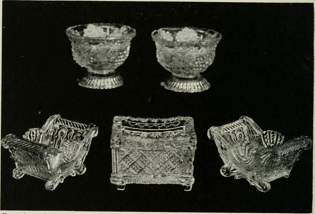 An illustration from Collector's luck; or, A repository of pleasant and profitable discourses descriptive of the household furniture and ornaments of olden time.., 1919, leaf 61