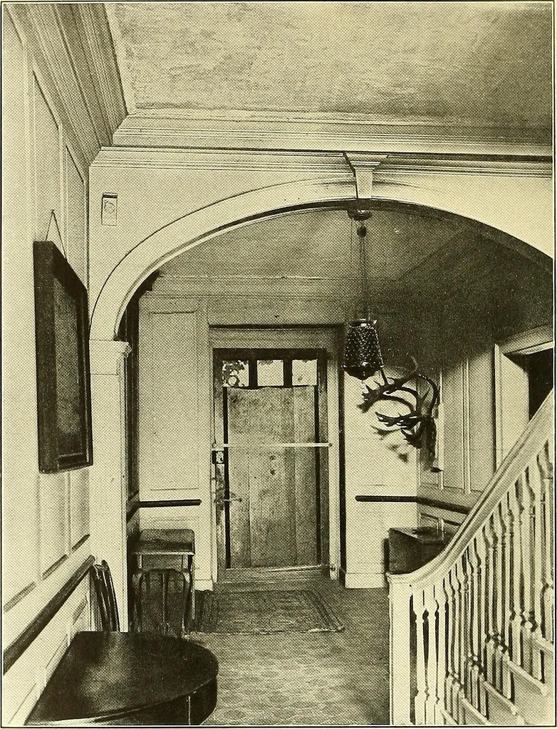 An illustration from Colonial homes and their furnishings, 1912, leaf 115