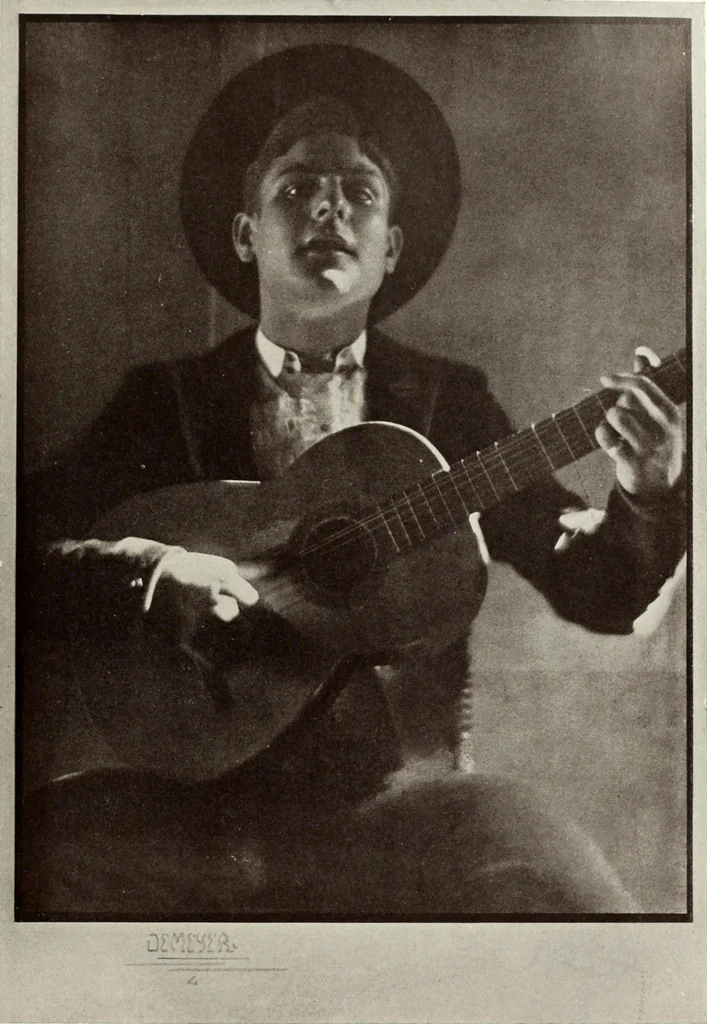 An illustration from Colour photography : and other recent developments of the art of the camera, 1908, leaf 156