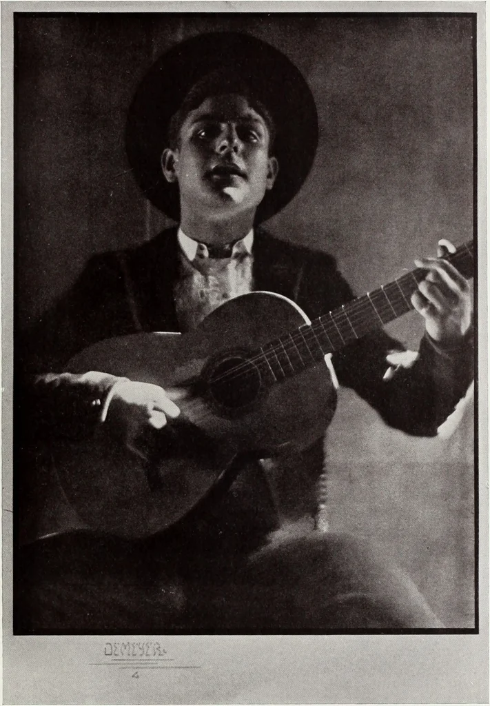 An illustration from Colour photography : and other recent developments of the art of the camera, 1908, leaf 166