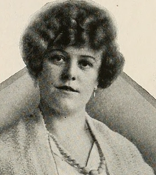 An illustration from The Columbia book of yarns : containing a manual of knitting and crocheting, 1916, leaf 144