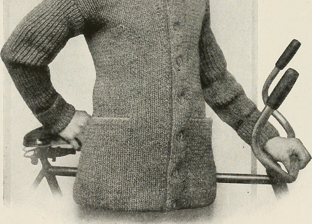 An illustration from The Columbia book of yarns : containing a manual of knitting and crocheting, 1916, leaf 215