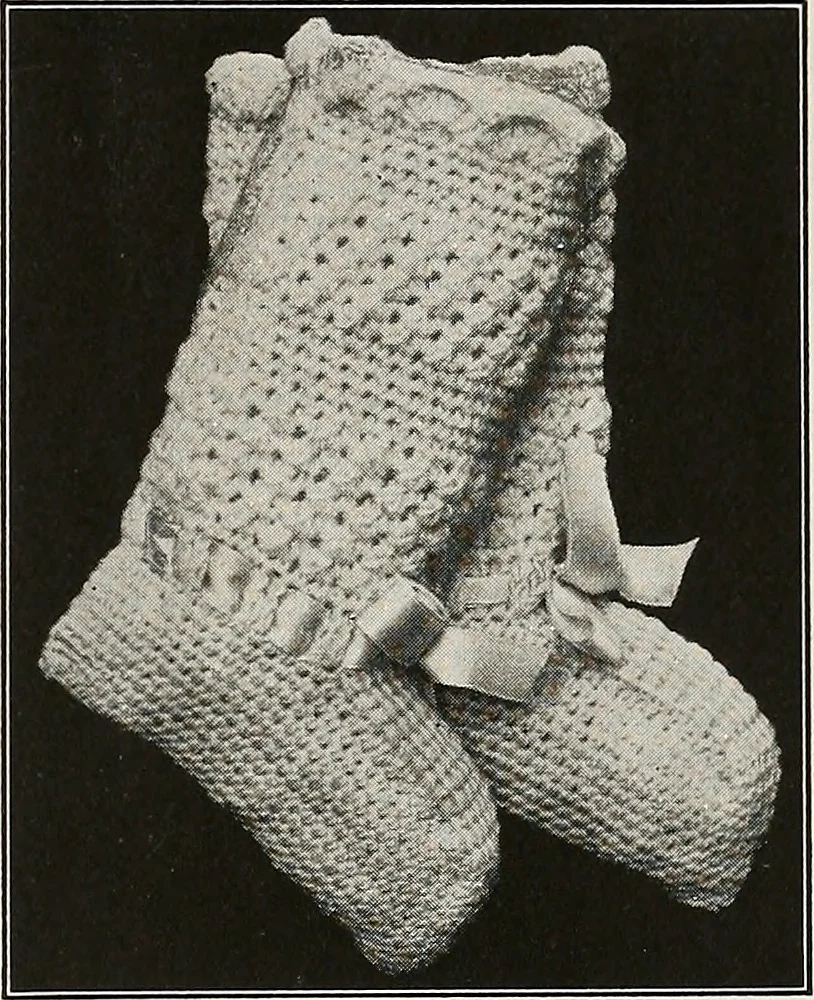 An illustration from The Columbia book of yarns : containing a manual of knitting and crocheting, 1916, leaf 46