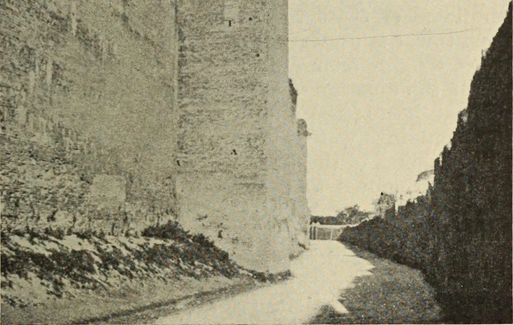 An illustration from Companion to Roman history, 1912, leaf 92