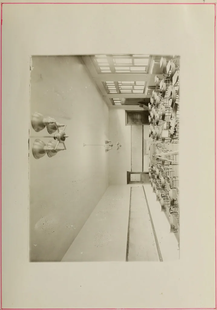 An illustration from Comparison of indirect and direct illumination, 1912, leaf 22