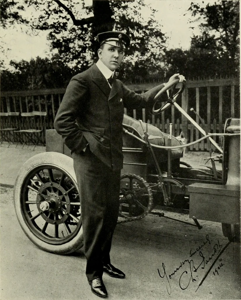 An illustration from The complete motorist, being an account of the evolution and construction of the modern motor-car; with notes on the selection, use, and maintenance of the same; and on the pleasures of travel upon the public roads, 1905, leaf 404