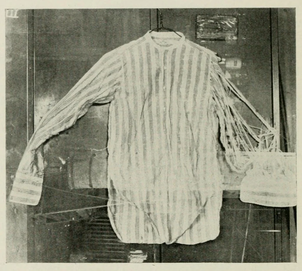 An illustration from The conservation of textiles, 1921, leaf 82