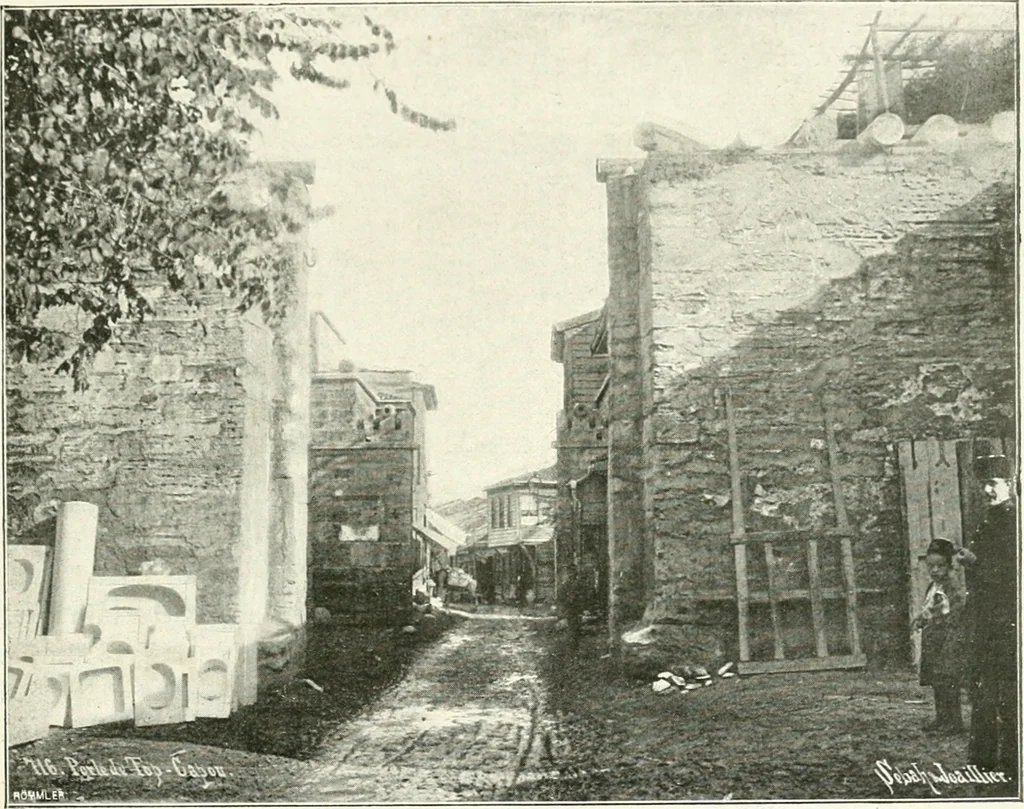 An illustration from Constantinople : ouvrage orné de 103 gravures, 1906, leaf 100