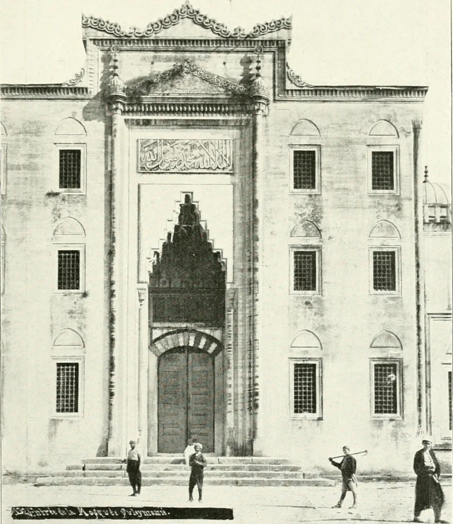 An illustration from Constantinople : ouvrage orné de 103 gravures, 1906, leaf 144