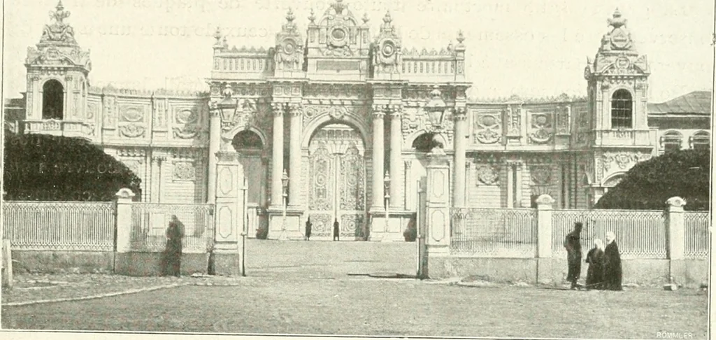 An illustration from Constantinople : ouvrage orné de 103 gravures, 1906, leaf 152