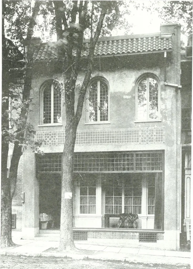 An illustration from Construction : a journal for the architectural engineering and contracting interests of Canada, 1913, leaf 226