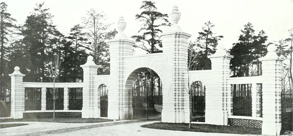 An illustration from Construction : a journal for the architectural engineering and contracting interests of Canada, 1913, leaf 311