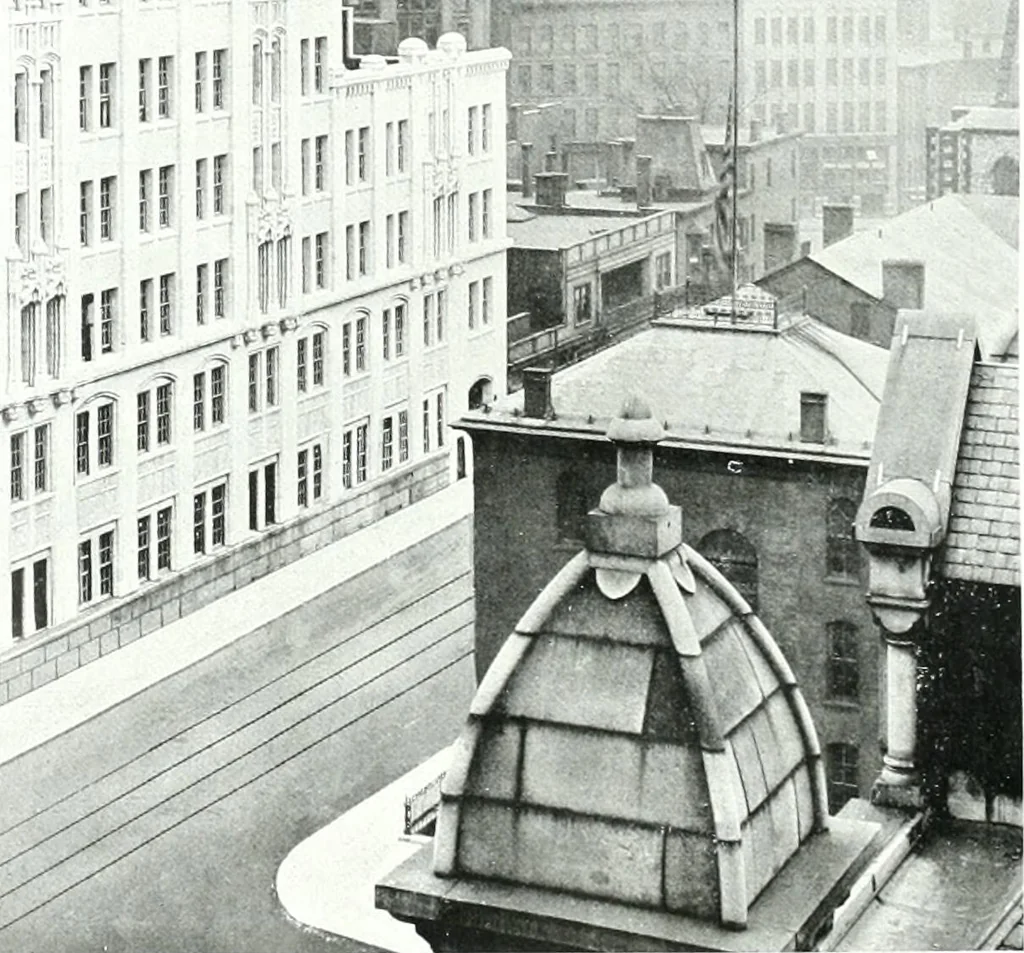 An illustration from Construction : a journal for the architectural engineering and contracting interests of Canada, 1913, leaf 321