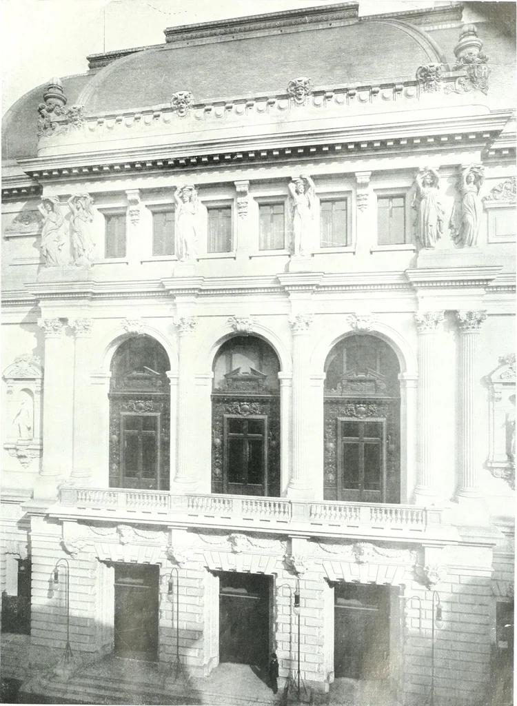 An illustration from Construction : a journal for the architectural engineering and contracting interests of Canada, 1913, leaf 84