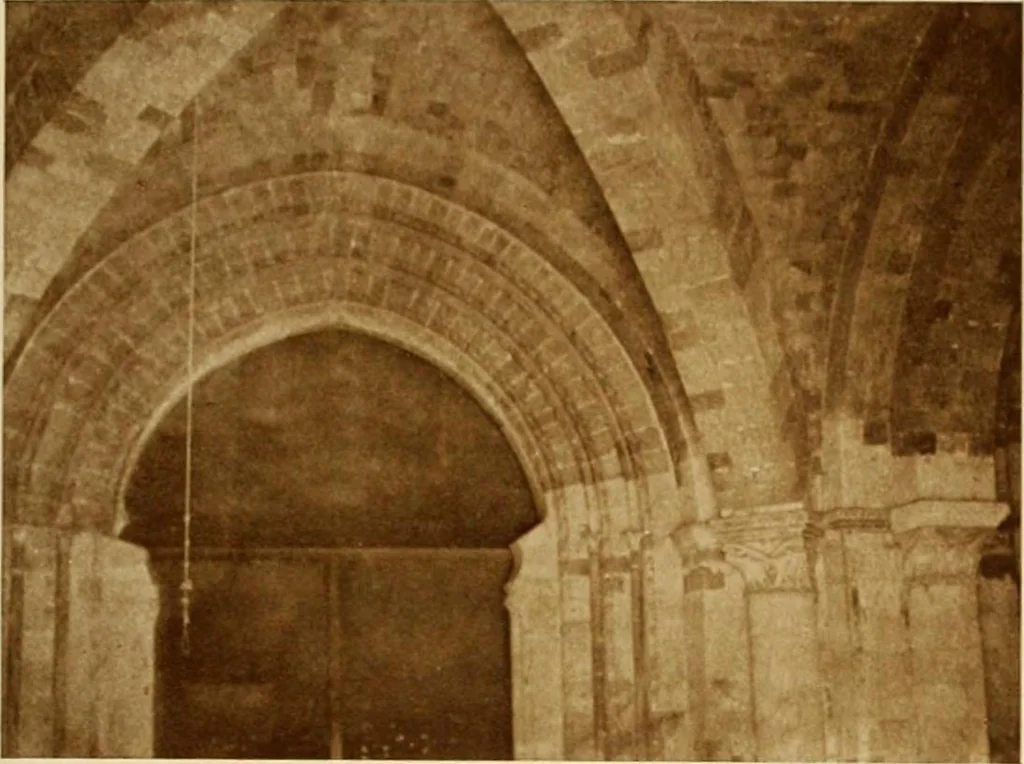 An illustration from The construction of Lombard and Gothic vaults, 1911, leaf 30