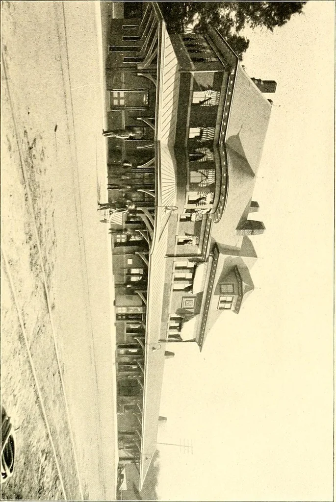 An illustration from Cotton mill, commercial features : a text-book for the use of textile schools and investors, 1899, leaf 58
