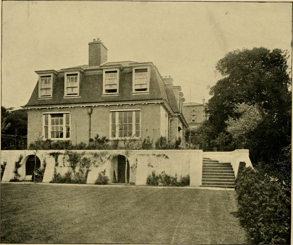 An illustration from Country-cottages and week-end homes, 1912, leaf 195