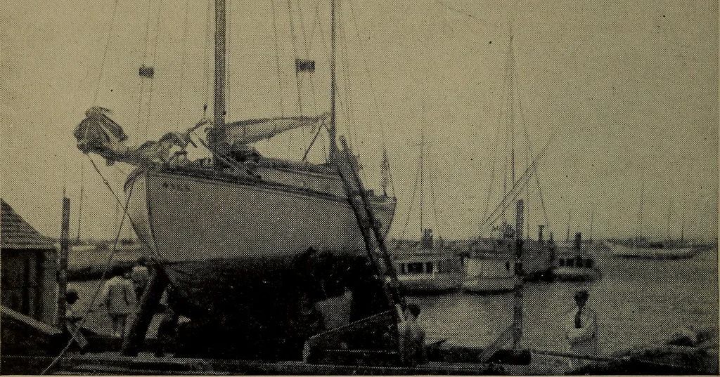 An illustration from The cruise of the Hippocampus, 1922, leaf 211
