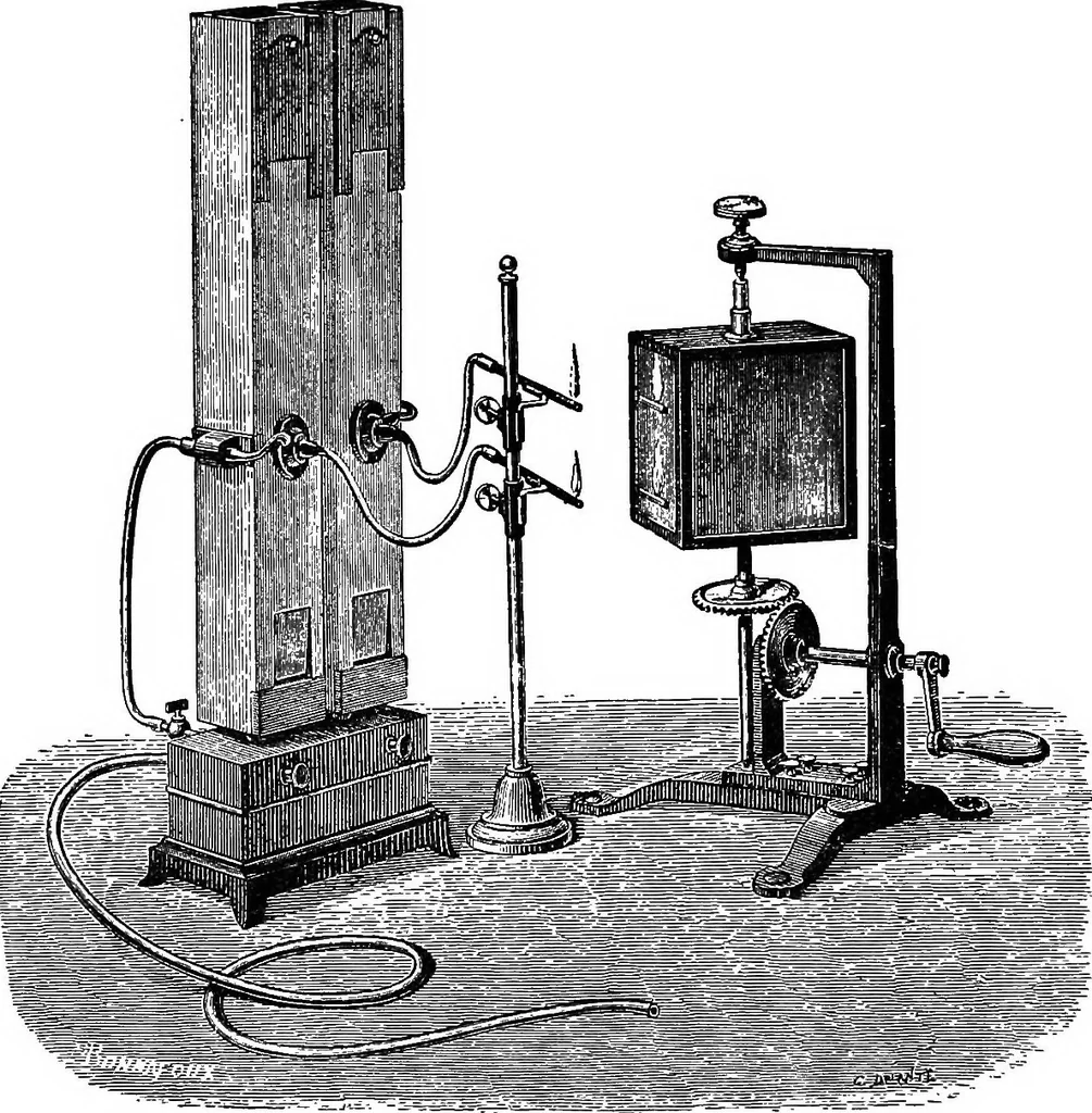 An illustration from A laboratory course in experimental physics, 1896, leaf 141