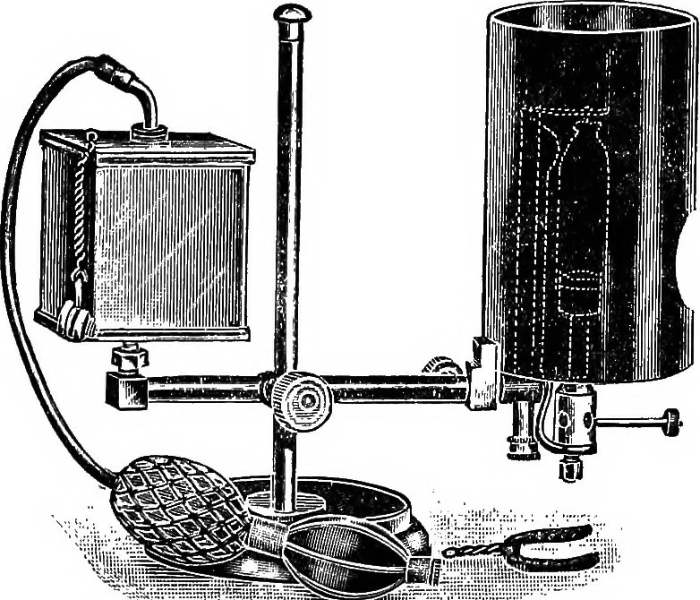 An illustration from The microscope; a simple handbook, 1921, leaf 51
