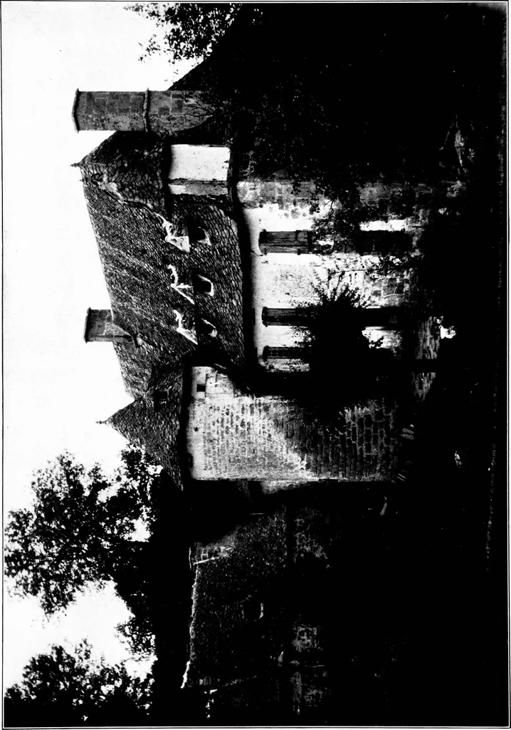 An illustration from Small French buildings; the architecture of town and country, comprising cottages, farmhouses, minor chateaux or manors with their farm groups, small town dwellings, and a few churches, 1921, leaf 152