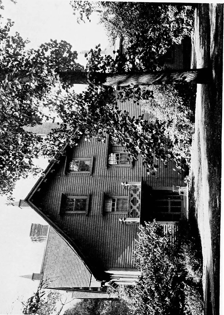 An illustration from Historic homes of New England, 1914, leaf 58