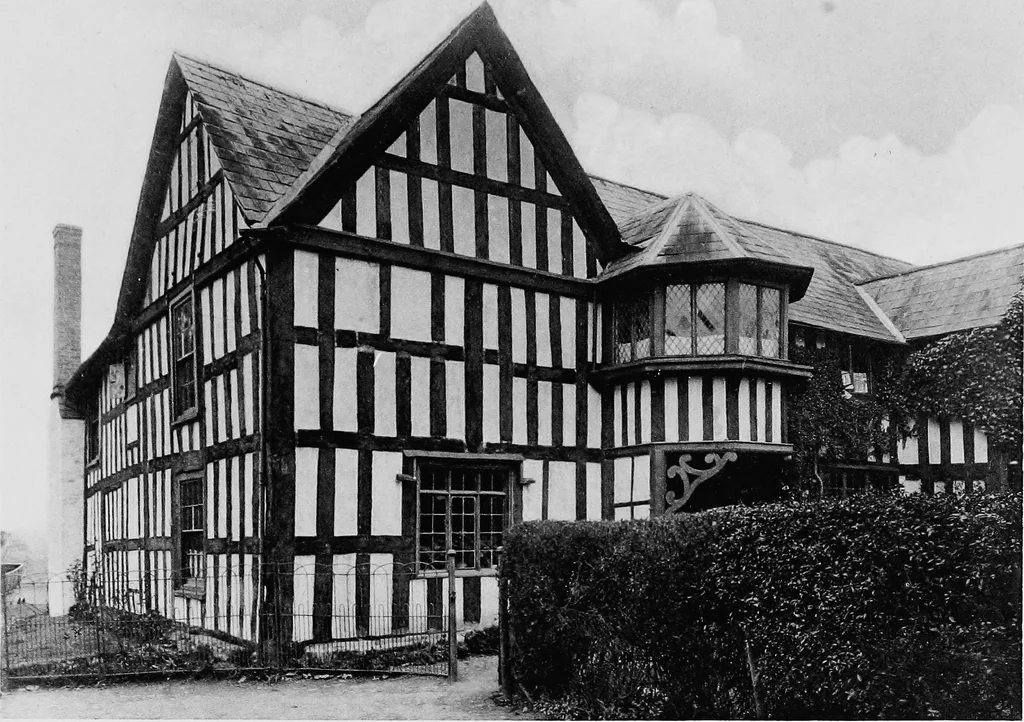 An illustration from Old cottages, farm houses, and other half-timber buildings in Shropshire, Herefordshire, and Cheshire, 1904, leaf 118