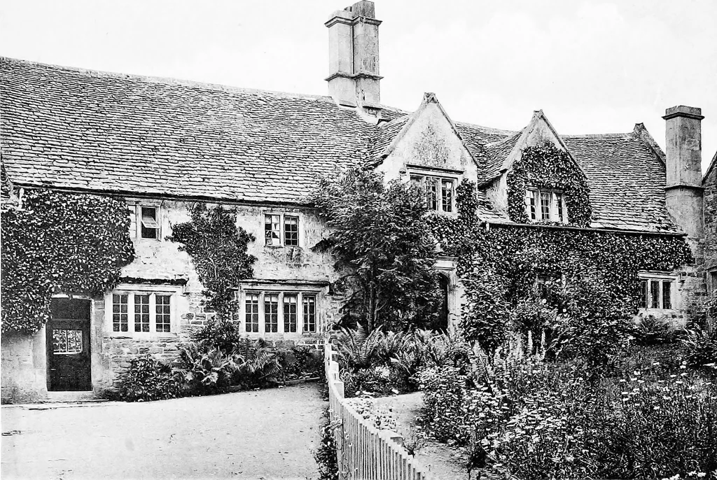 An illustration from Old cottages, farm-houses, and other stone buildings in the Cotswold district; examples of minor domestic architecture in Gloucestershire, Oxfordshire, Northants, Worcestershire, &c., 1905, leaf 190