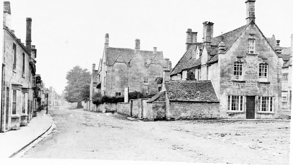 An illustration from Old cottages, farm-houses, and other stone buildings in the Cotswold district; examples of minor domestic architecture in Gloucestershire, Oxfordshire, Northants, Worcestershire, &c., 1905, leaf 284