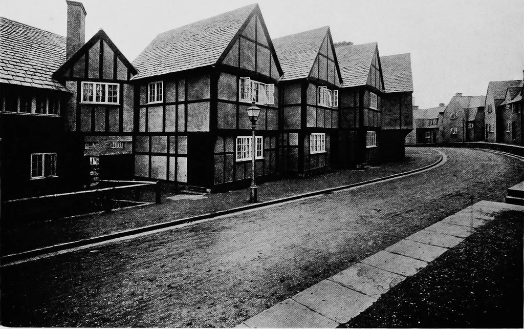 An illustration from The housing problem in war and peace, 1918, leaf 21
