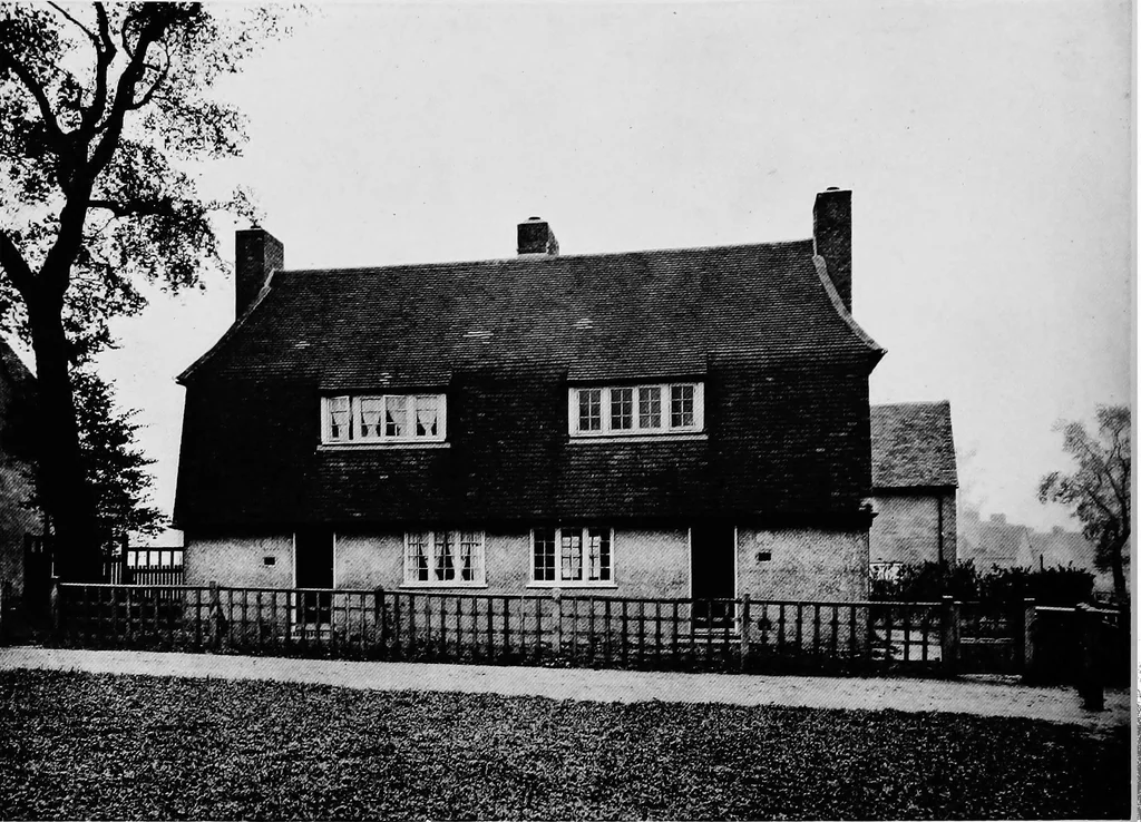 An illustration from The housing problem in war and peace, 1918, leaf 53