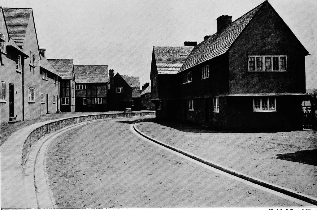 An illustration from The housing problem in war and peace, 1918, leaf 57
