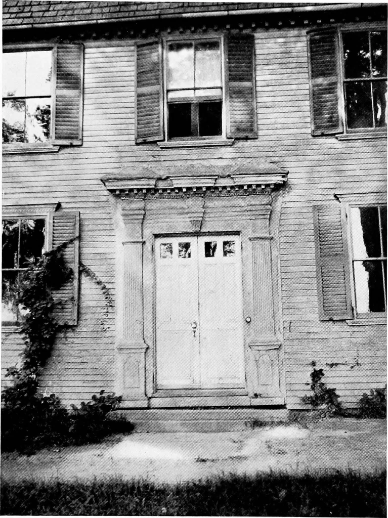 An illustration from Old New England doorways, 1919, leaf 128